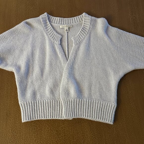 Banana Republic Grey Sweater - Wool Alpaca Blend -  Size Medium - Picture 4 of 4